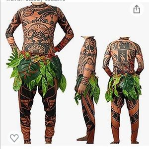 “Maui” costume and wig from Moana. Worn twice! Flower included. No necklace.